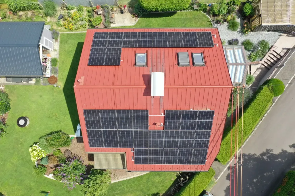 PV Anlage auf Prefa Dach in Engerwitzdorf im Mühlviertel